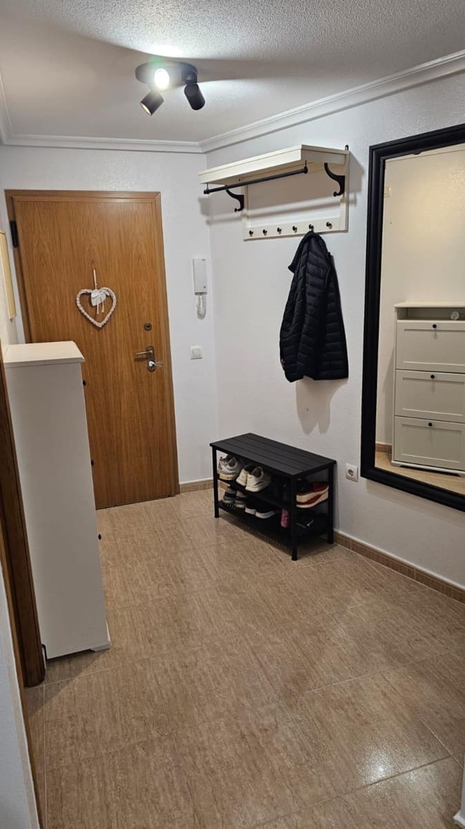 3 bedroom Apartment for sale in Torrevieja - € 158,000 (Ref: 9041195)