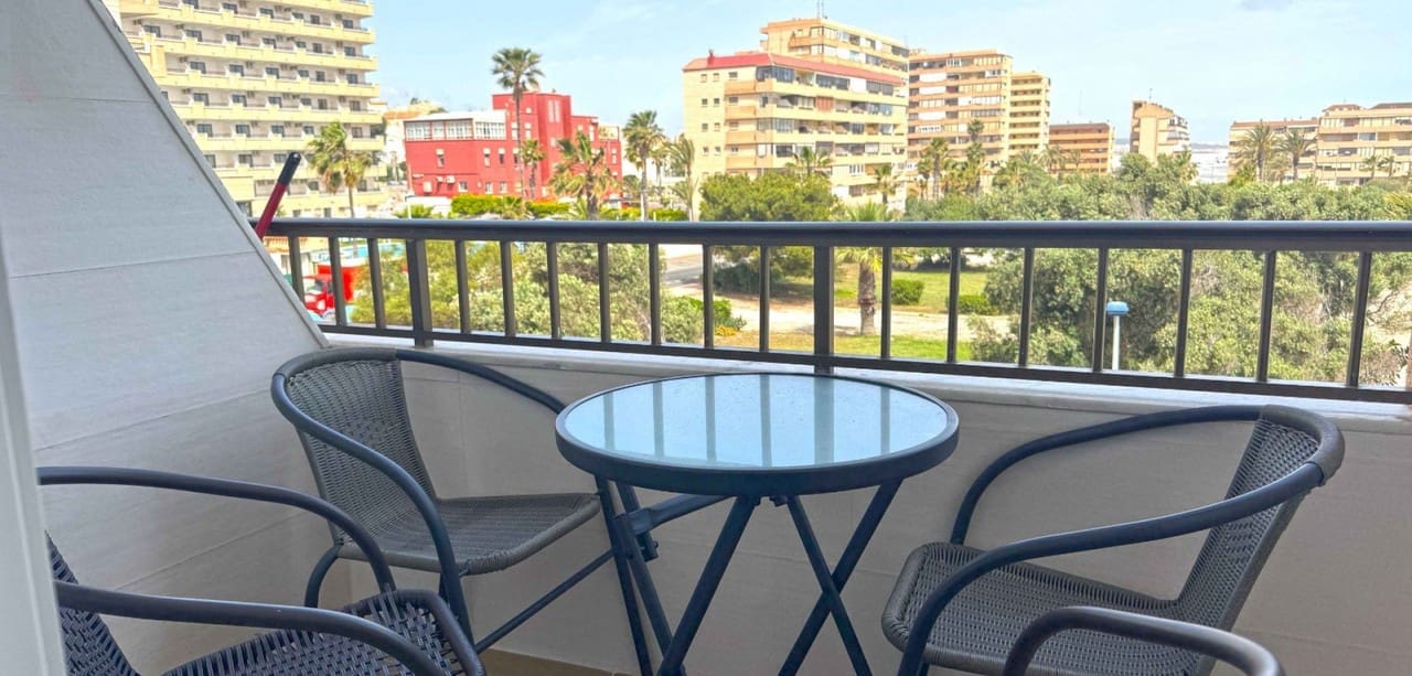 1 sypialnia Apartament na sprzedaż w Torrevieja - 159 999 € (Ref: 9041199)