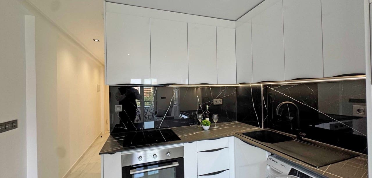 1 sypialnia Apartament na sprzedaż w Torrevieja - 159 999 € (Ref: 9041199)