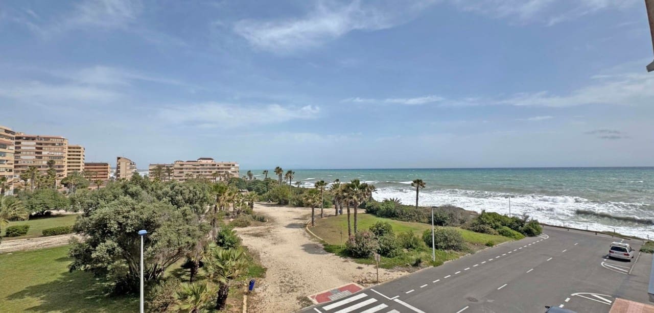 1 sypialnia Apartament na sprzedaż w Torrevieja - 159 999 € (Ref: 9041199)