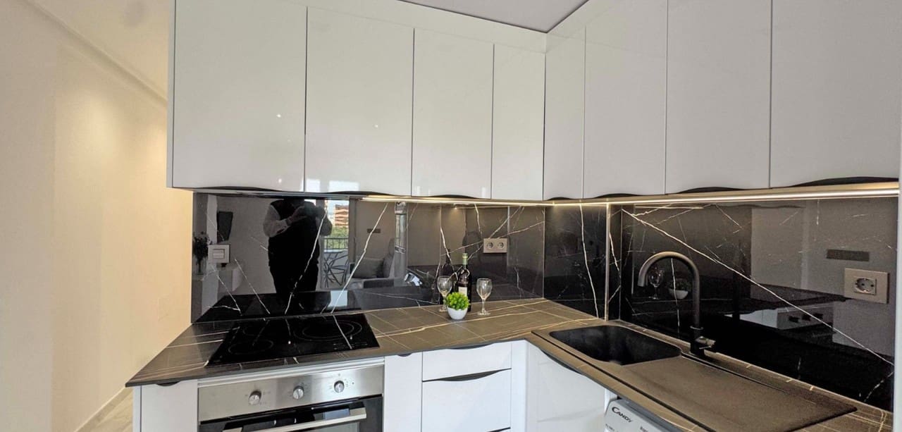 1 sypialnia Apartament na sprzedaż w Torrevieja - 159 999 € (Ref: 9041199)