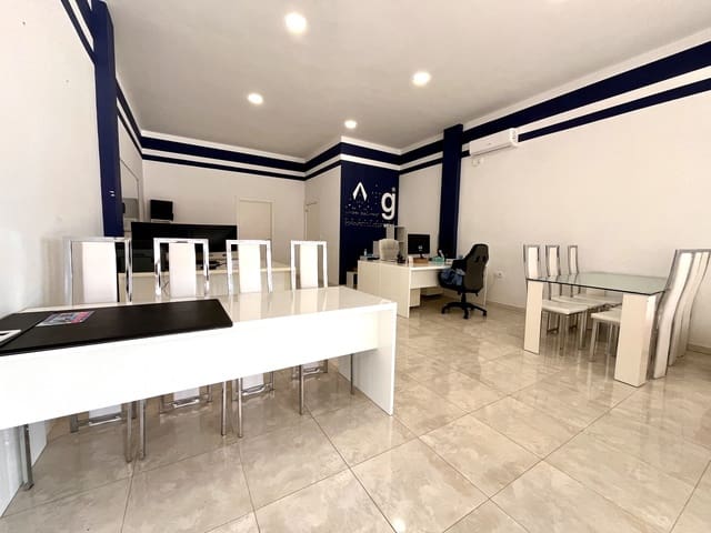 Erhverv til salg i Playa Flamenca, Orihuela - € 110.000 (Ref: 9041205)
