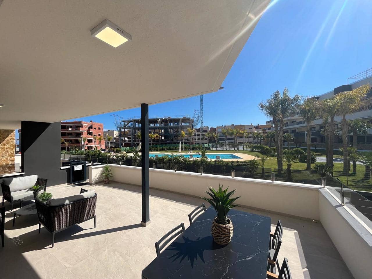 2 sypialnia Apartament na sprzedaż w Torrevieja z basenem garażem - 279 000 € (Ref: 9049206)