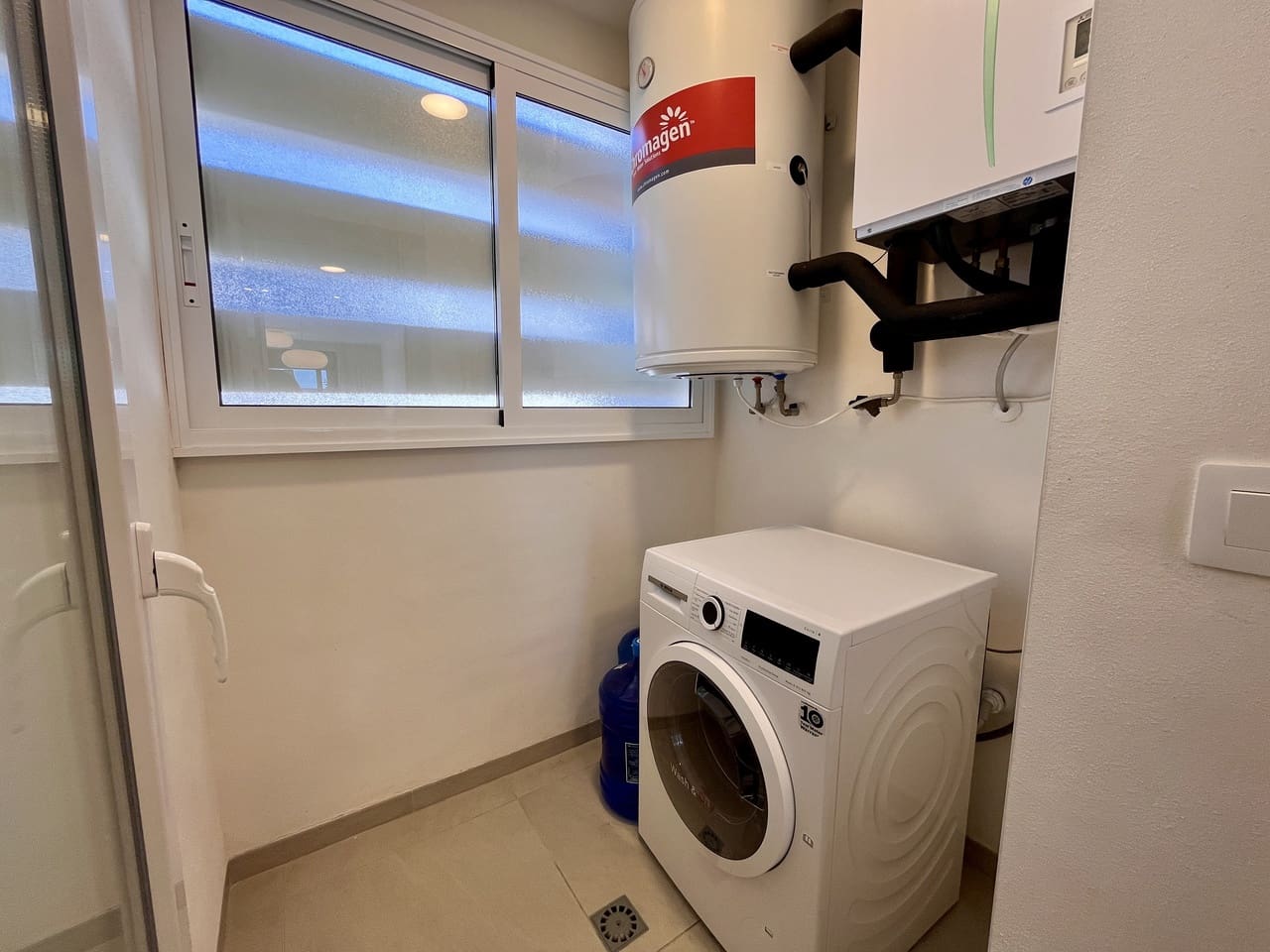3 soveværelse Penthouse til salg i Torrevieja med swimmingpool garage - € 389.000 (Ref: 9049619)