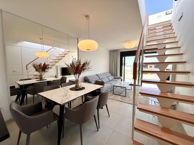 3 bedroom Penthouse for sale in Parque Acuático - Sector 25, Torrevieja with pool garage - € 389,000 (Ref: 9049619)
