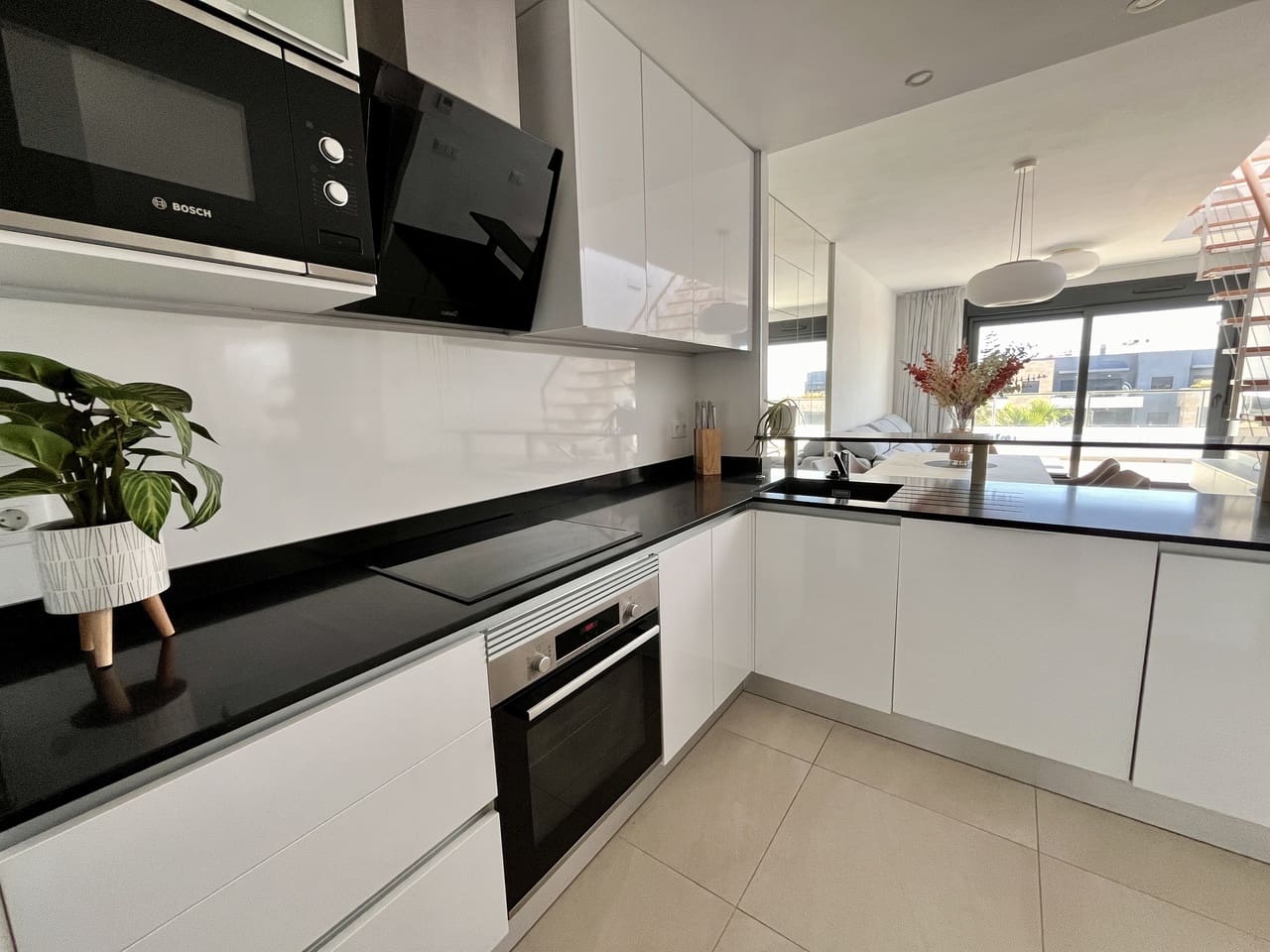 3 soveværelse Penthouse til salg i Torrevieja med swimmingpool garage - € 389.000 (Ref: 9049619)