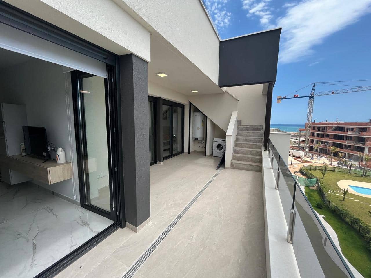 3 soveværelse Penthouse til salg i Torrevieja med swimmingpool garage - € 389.000 (Ref: 9049621)