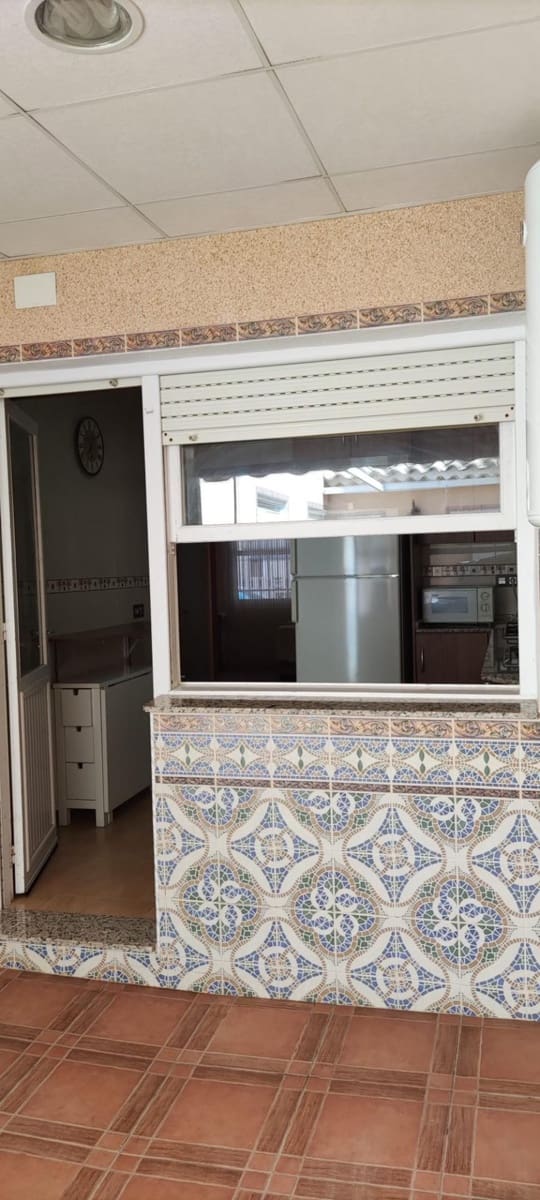 3 sypialnia Willa na sprzedaż w Torrevieja - 210 000 € (Ref: 9068997)