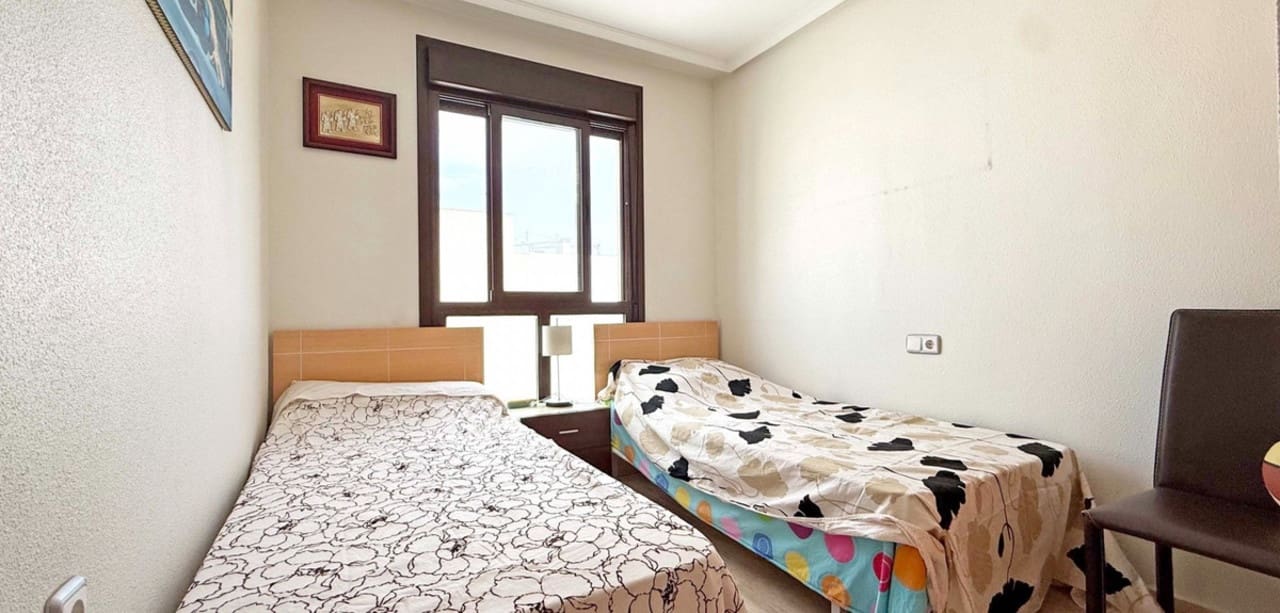 3 sypialnia Apartament na sprzedaż w Torrevieja z basenem - 185 000 € (Ref: 9078162)