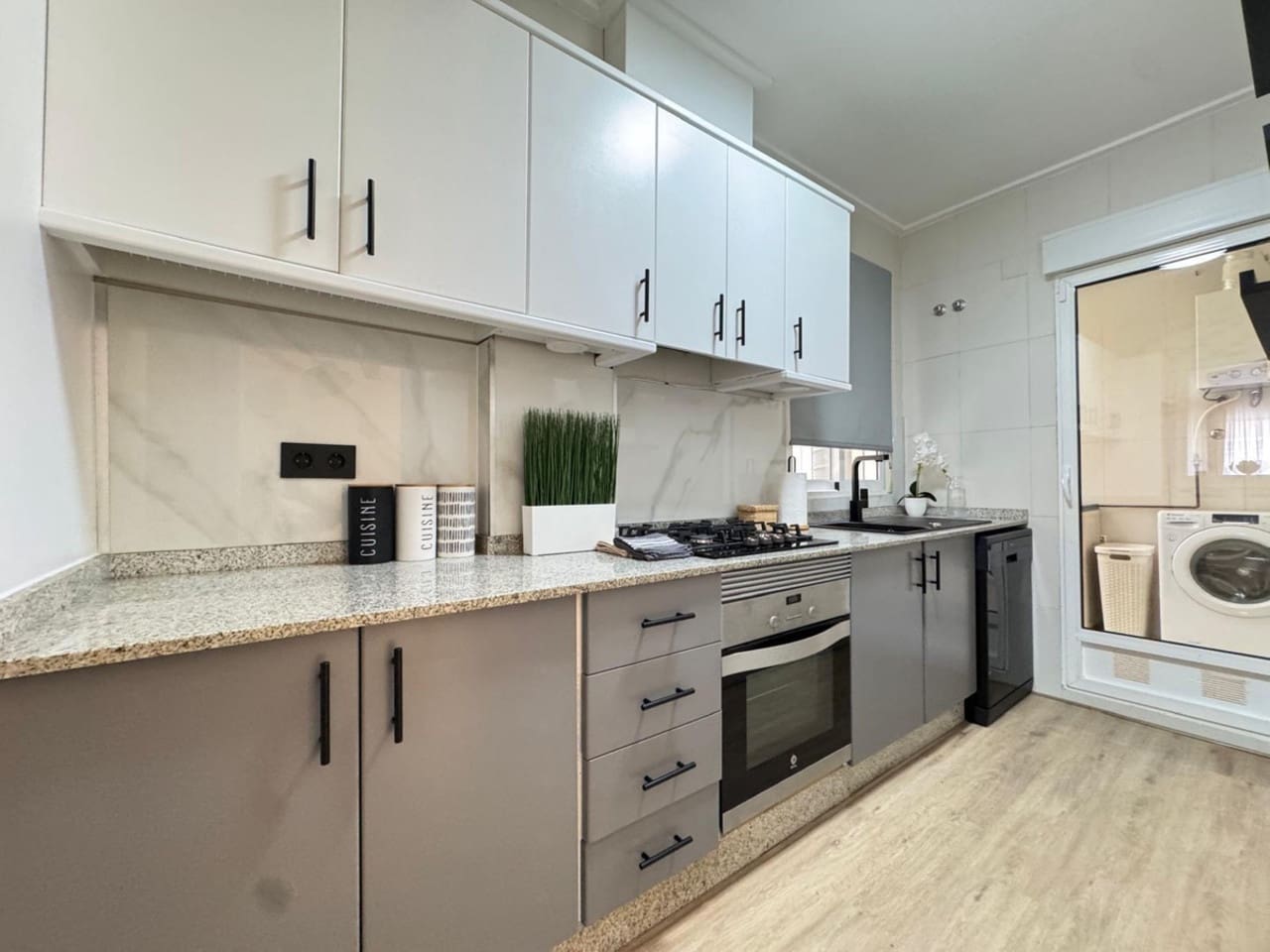 3 soveværelse Lejlighed til salg i Torrevieja - € 219.900 (Ref: 9085488)