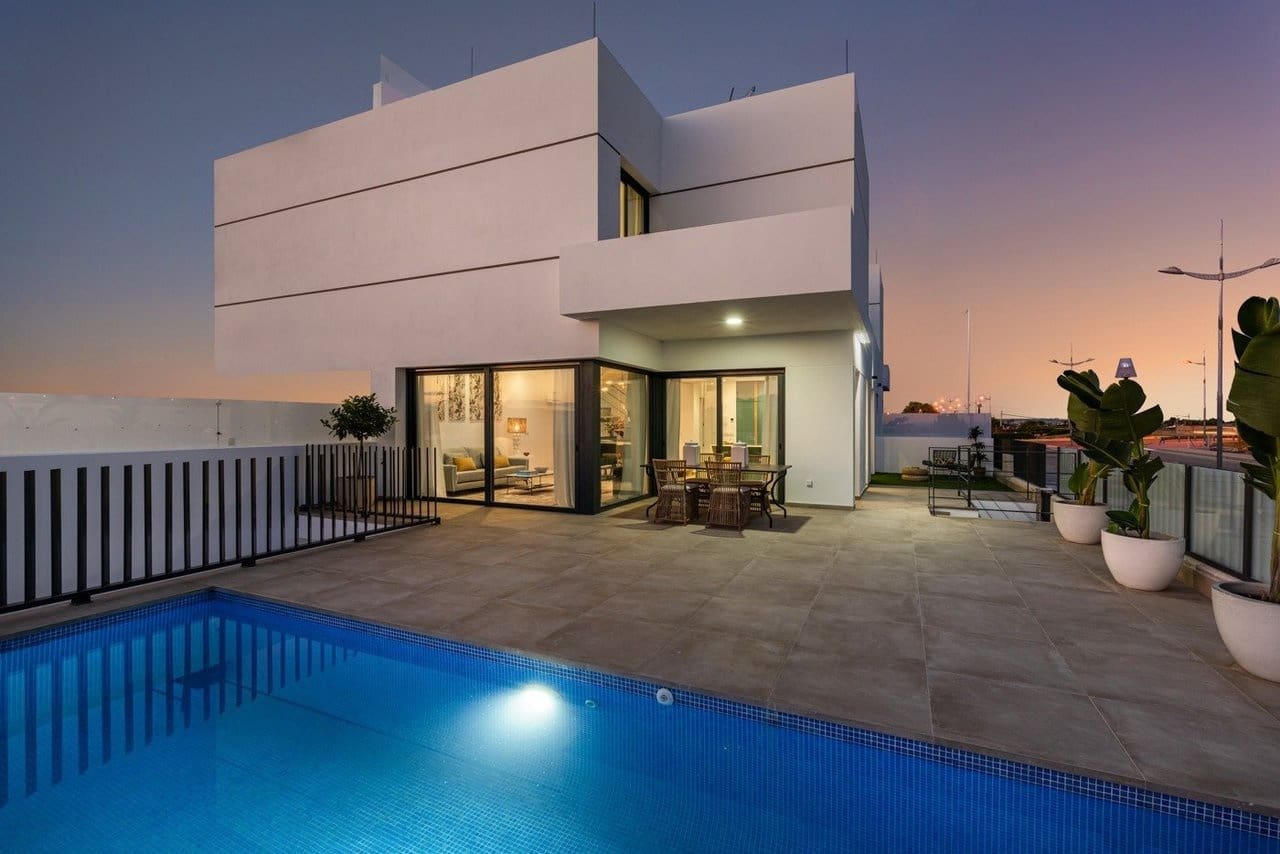3 bedroom Villa for sale in Dolores with pool garage - € 309,000 (Ref: 9153206)