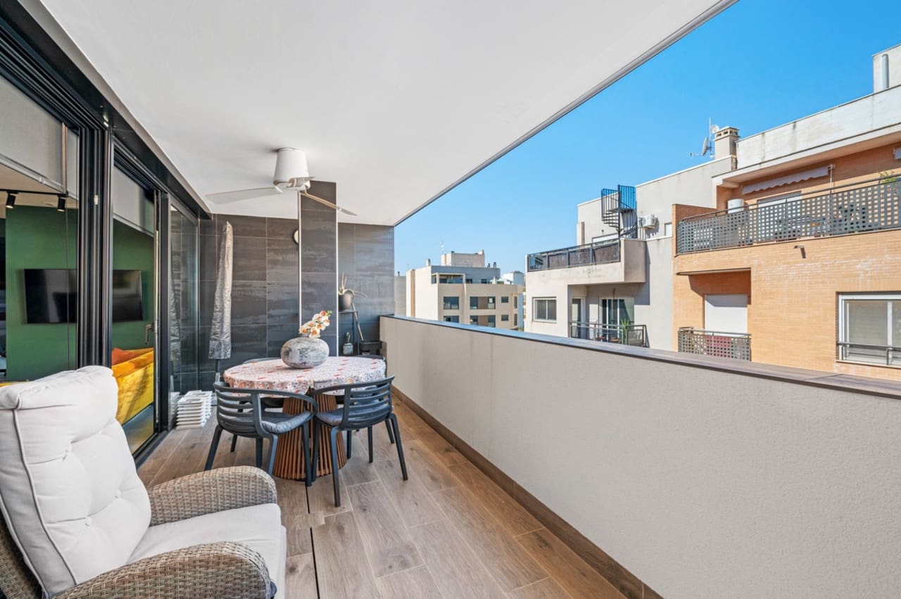 2 Zimmer Apartment zu verkaufen in Formentera del Segura mit Pool - 215.000 € (Ref: 9166124)