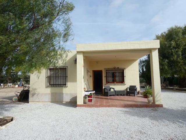 4 makuuhuone Huvila myytävänä paikassa La Marina, Elche / Elx - 325 000 € (Ref: 9166161)