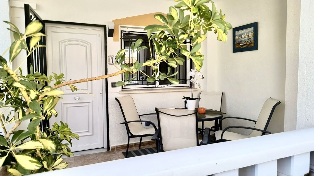 3 soveværelse Byhus til salg i Los Altos med swimmingpool - € 277.900 (Ref: 9166178)