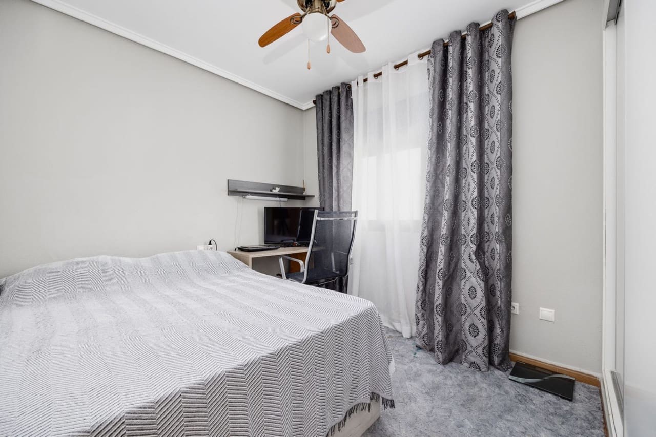 3 slaapkamer Appartement te koop in Torrevieja - € 209.000 (Ref: 9166248)