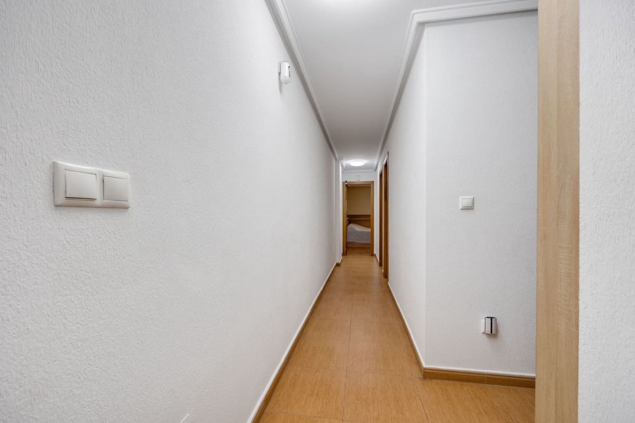 3 slaapkamer Appartement te koop in Torrevieja - € 209.000 (Ref: 9166248)