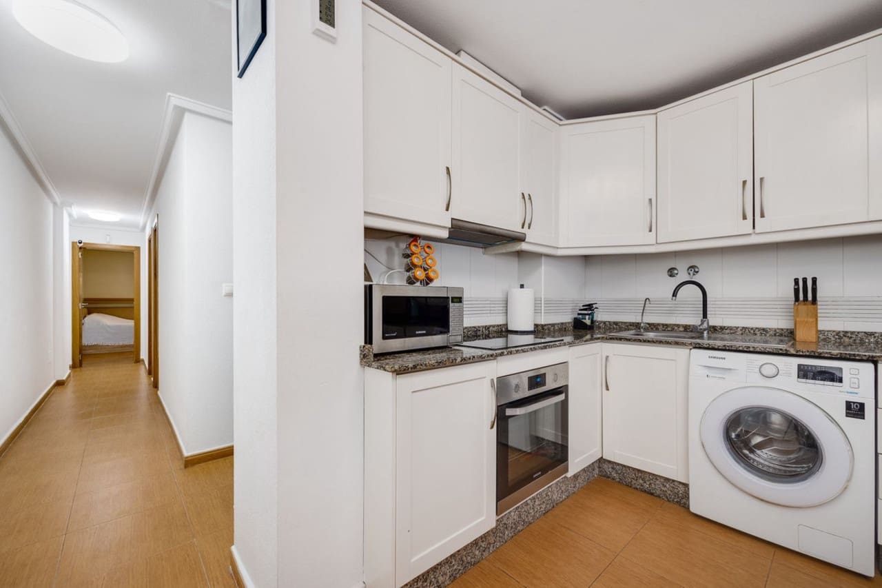 3 slaapkamer Appartement te koop in Torrevieja - € 209.000 (Ref: 9166248)