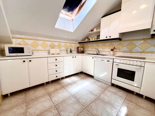 3 bedroom Penthouse for sale in Dehesa de Campoamor, Orihuela with pool garage - € 239,000 (Ref: 9166308)