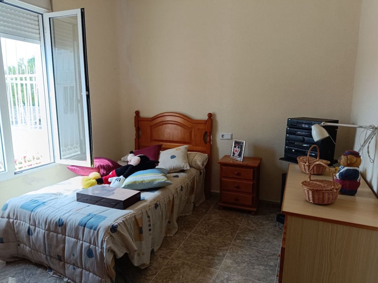 3 bedroom Villa for sale in Daya Vieja - € 220,000 (Ref: 9196115)