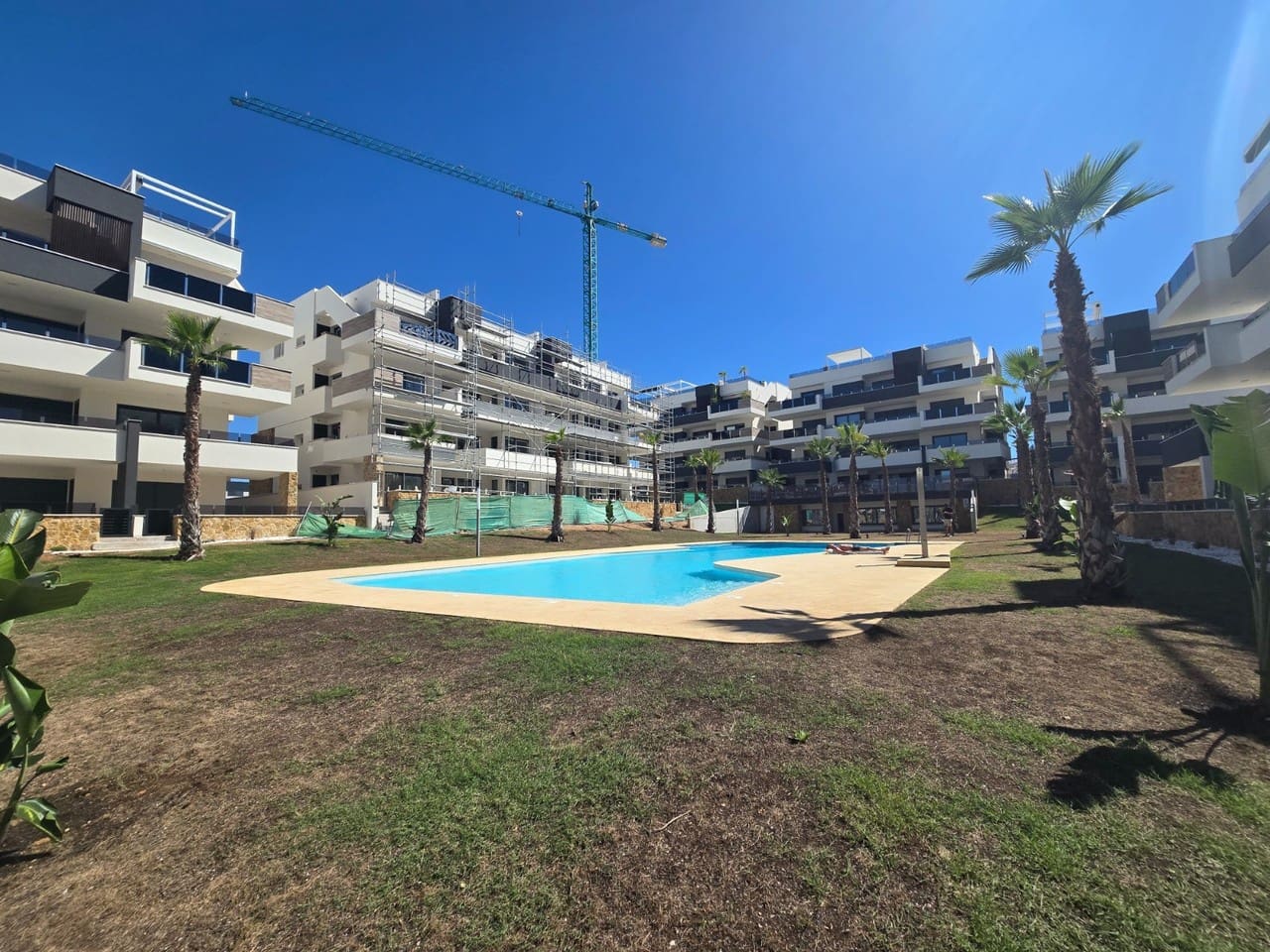 2 Zimmer Apartment zu verkaufen in Orihuela Costa mit Pool - 334.500 € (Ref: 9206934)