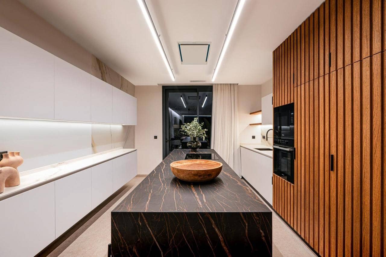 4 bedroom Villa for sale in La Nucia with pool - € 1,095,000 (Ref: 9207916)