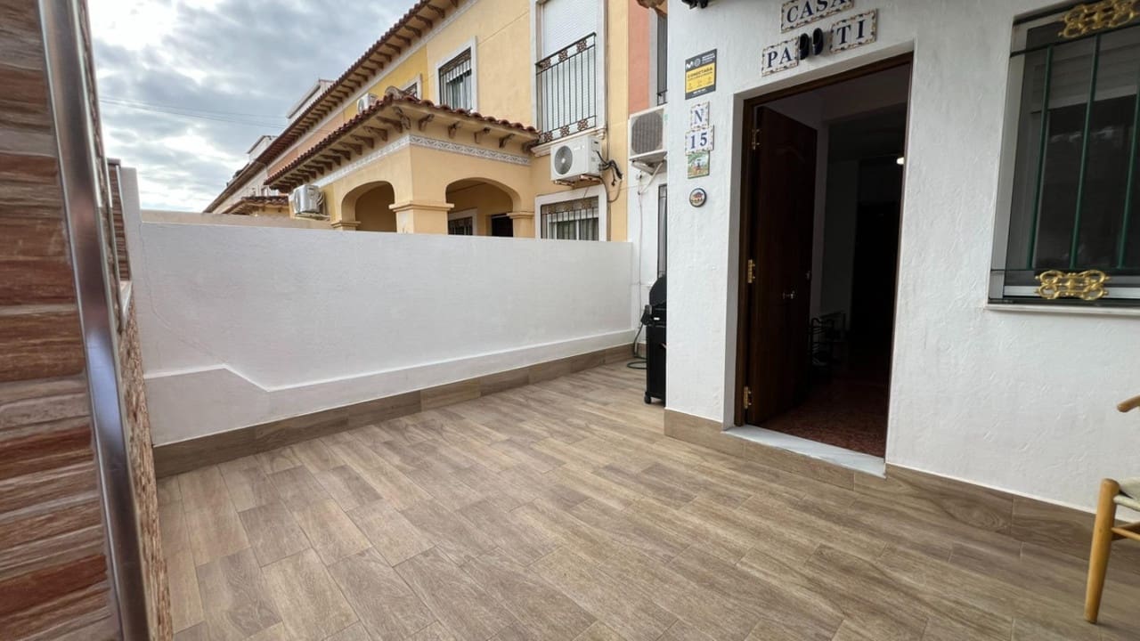 2 sypialnia Willa na sprzedaż w Torrevieja - 159 900 € (Ref: 9324859)