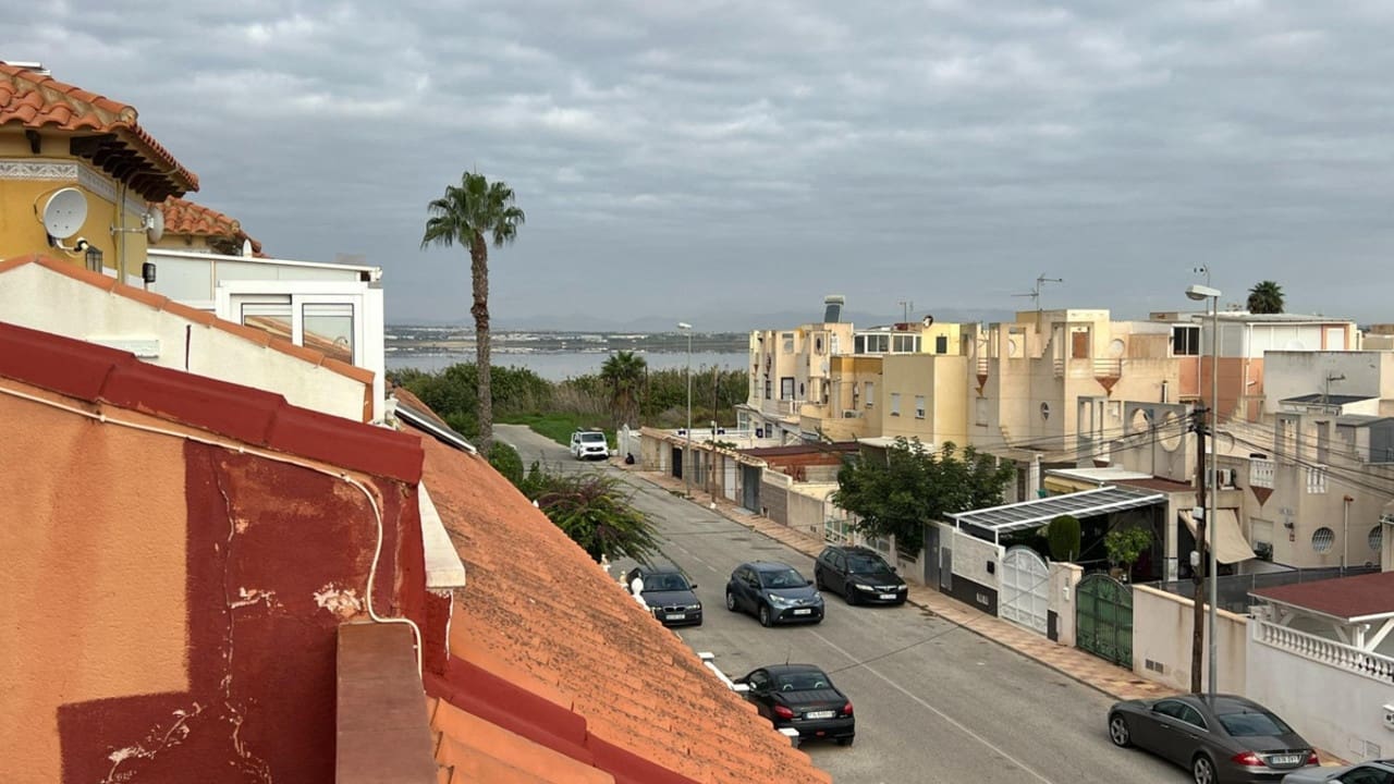 2 sypialnia Willa na sprzedaż w Torrevieja - 159 900 € (Ref: 9324859)