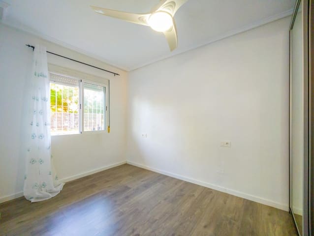 3 quarto Apartamento para venda em El Molino, Torrevieja - 155 000 € (Ref: 9324887)