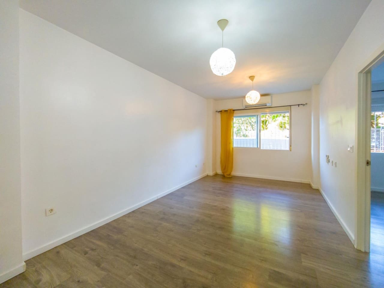 3 quarto Apartamento para venda em Torrevieja - 155 000 € (Ref: 9324887)