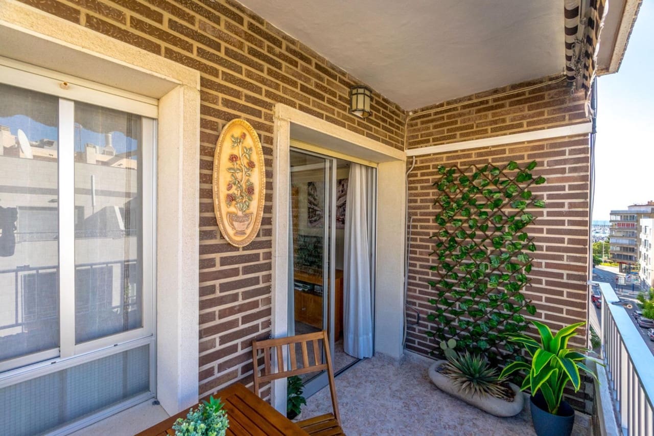 3 sypialnia Apartament na sprzedaż w Torrevieja - 225 000 € (Ref: 9324952)