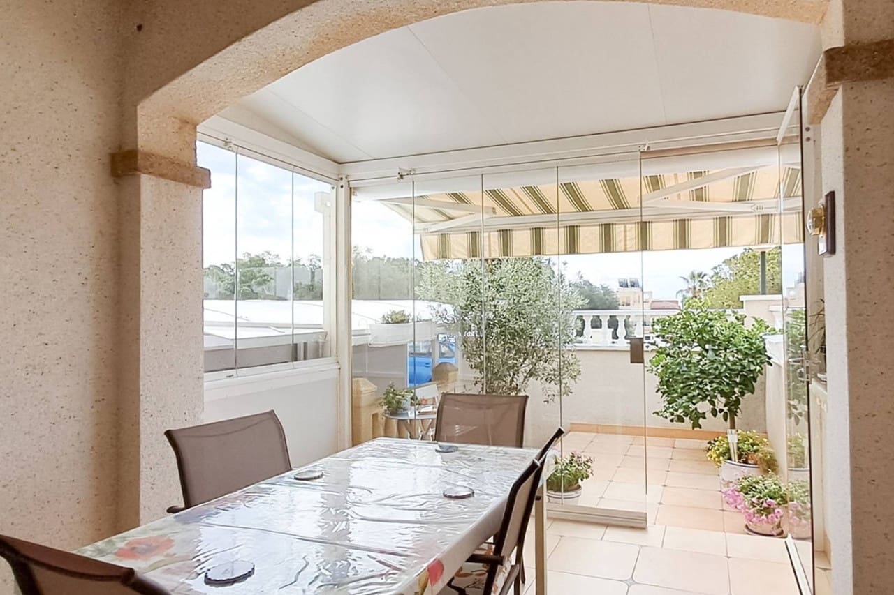 2 soverom Villa til salgs i Torrevieja med svømmebasseng - € 185 000 (Ref: 9325005)