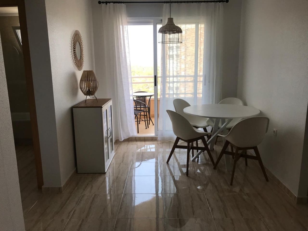 1 sovrum Lägenhet till salu i Benidorm - 189 000 € (Ref: 9325020)