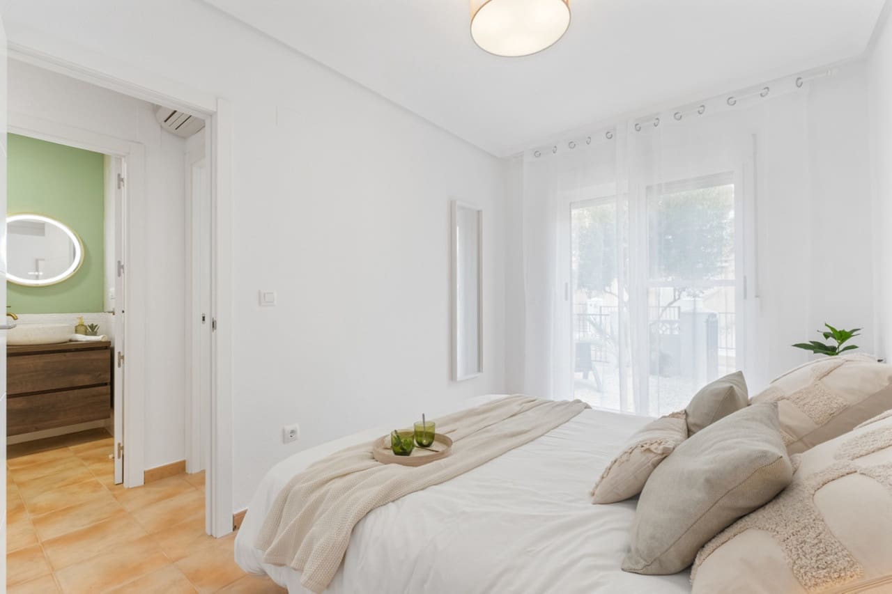 2 quarto Moradia para venda em Villamartin - 197 000 € (Ref: 9325065)