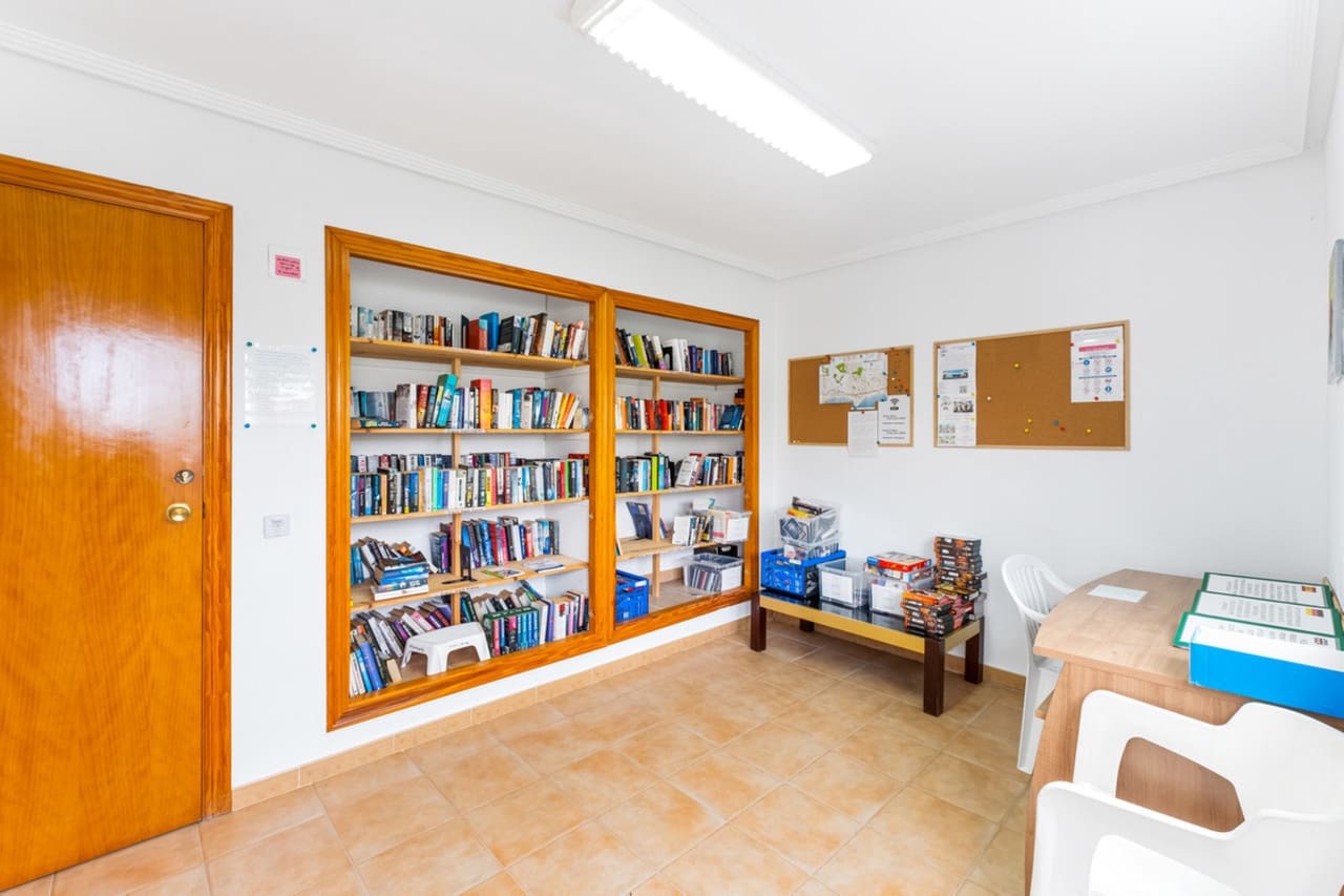 2 quarto Moradia para venda em Villamartin - 197 000 € (Ref: 9325065)