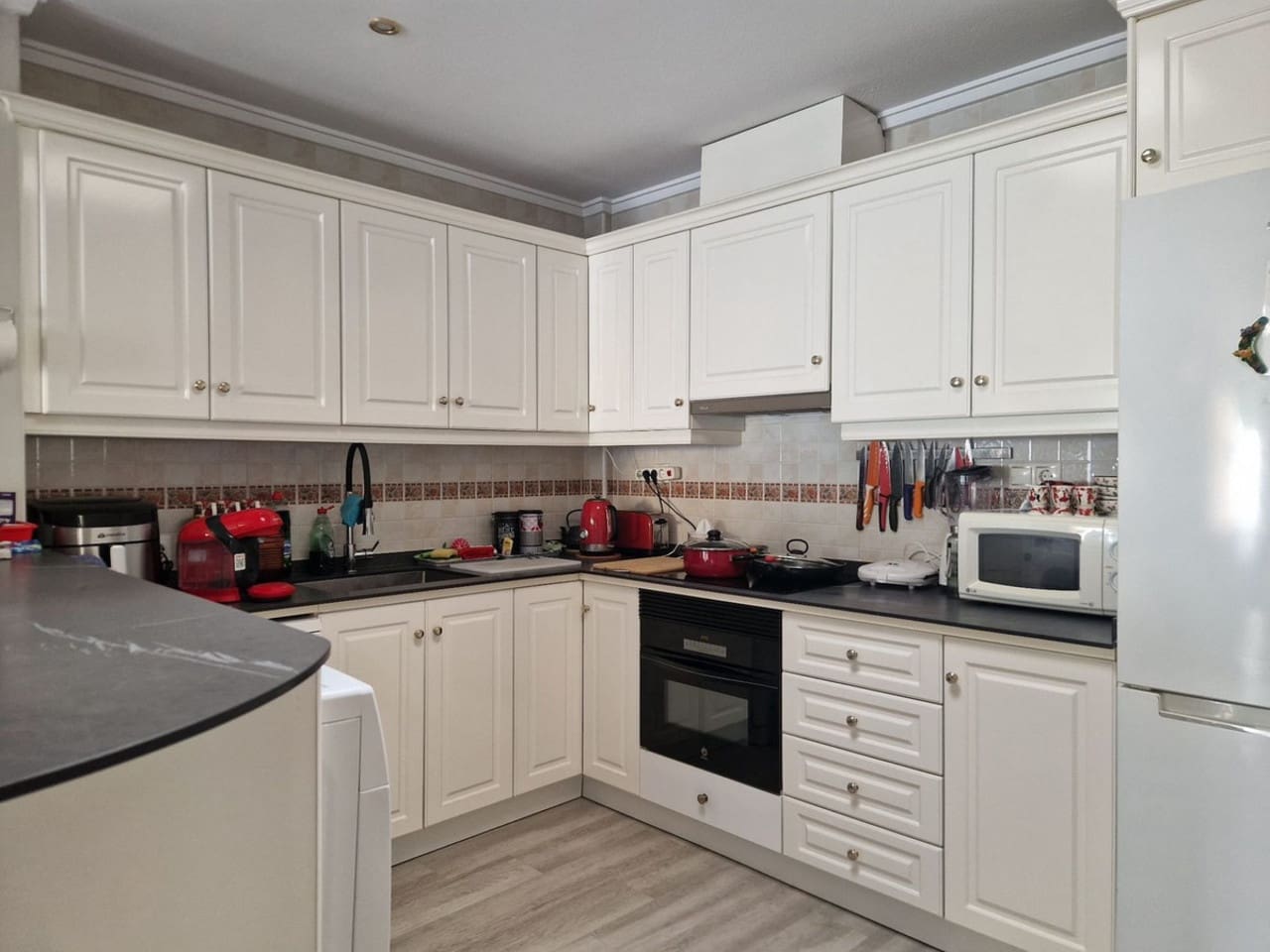 3 sypialnia Willa na sprzedaż w Torrevieja z basenem - 188 000 € (Ref: 9326375)