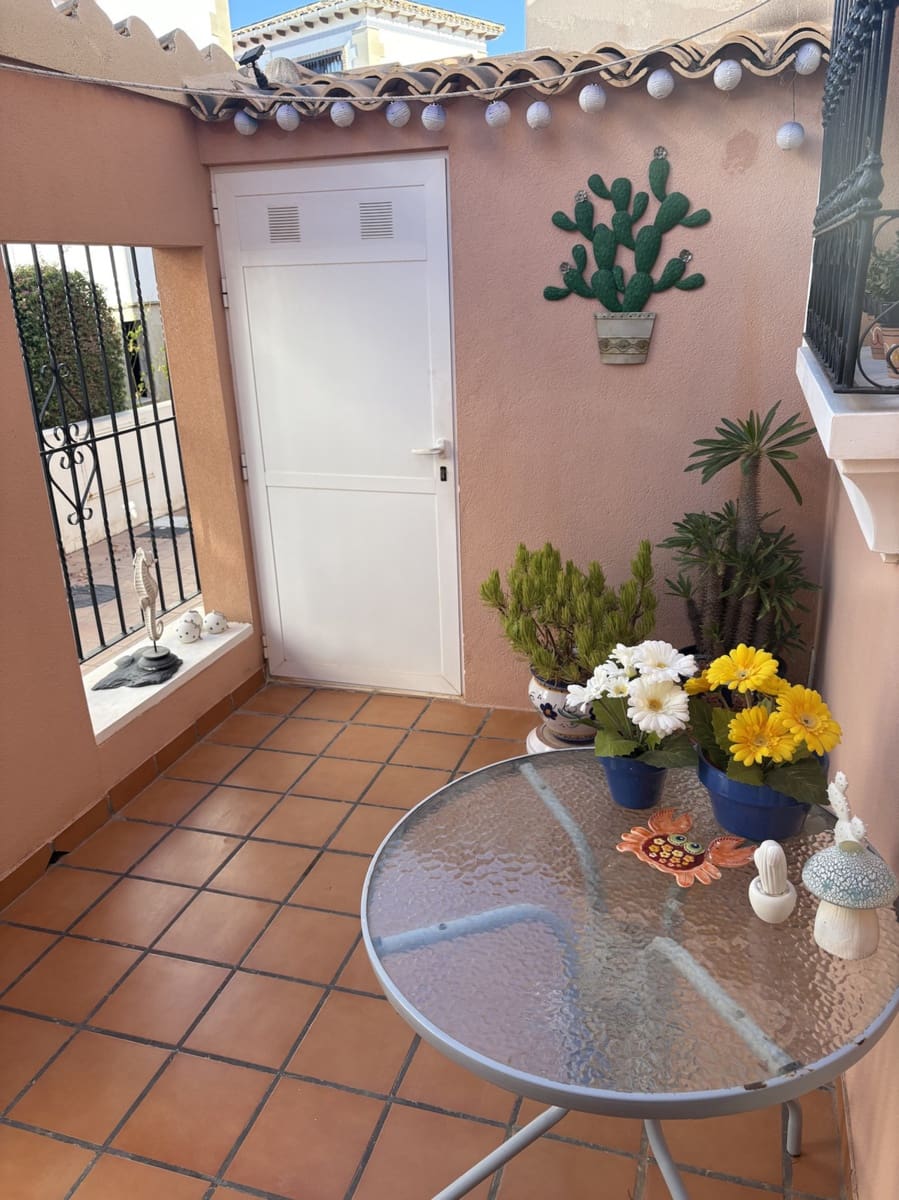 2 bedroom Villa for sale in Algorfa - € 199,000 (Ref: 9330443)