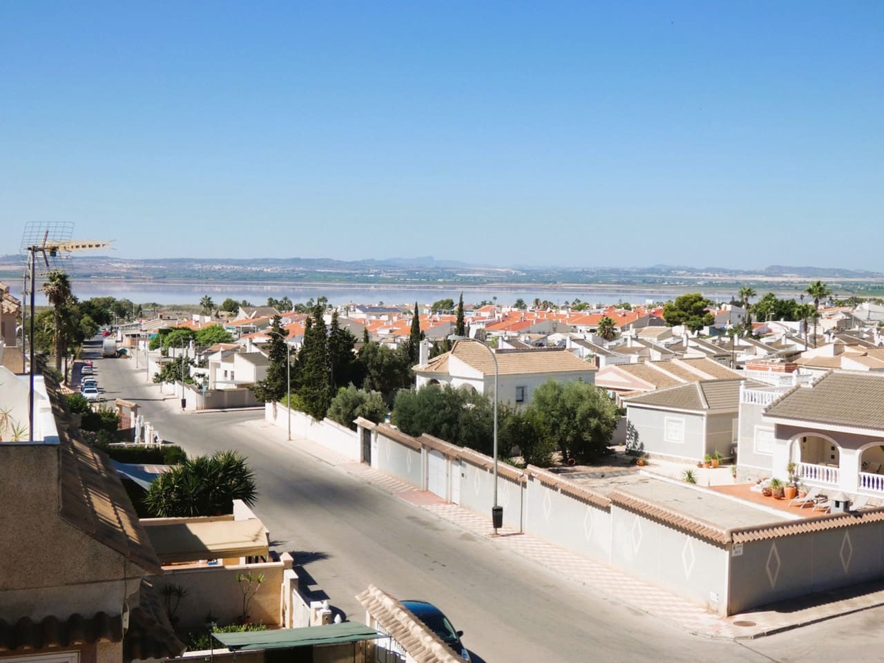 3 soveværelse Villa til salg i Torrevieja - € 189.000 (Ref: 9334816)