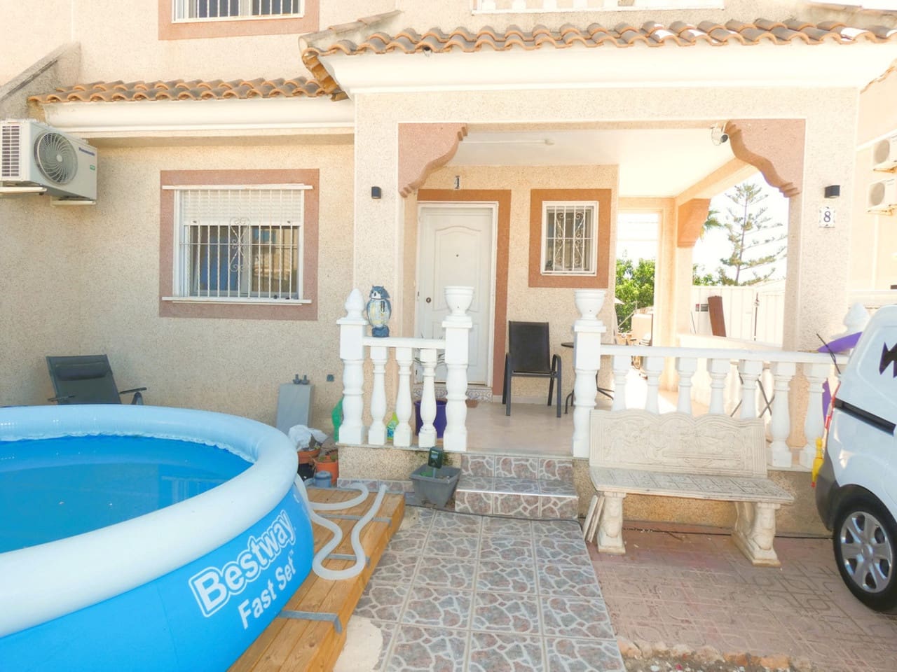 3 soveværelse Villa til salg i Torrevieja - € 189.000 (Ref: 9334816)