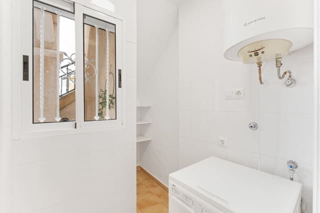 Chalet de 2 habitaciones en Villamartin, Orihuela en venta con piscina - 197.000 € (Ref: 9334825)