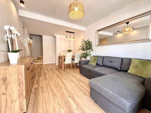 3 slaapkamer Huis te koop in La Zenia, Orihuela met zwembad - € 299.500 (Ref: 9335399)