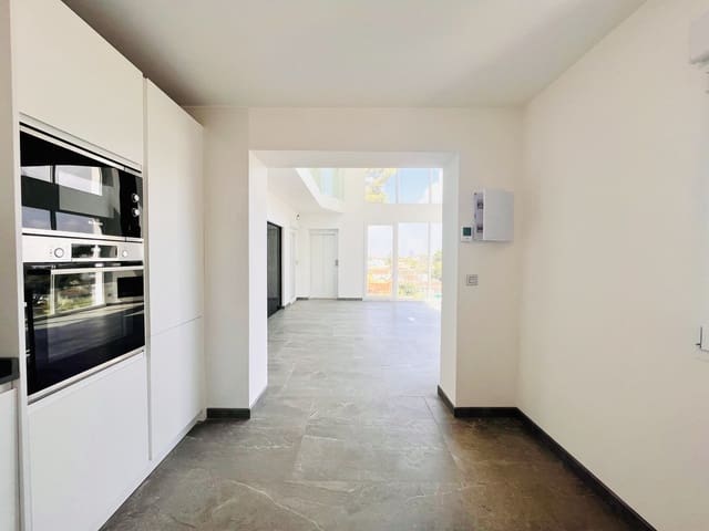 6 soveværelse Villa til salg i El Molino, Torrevieja med swimmingpool garage - € 1.050.000 (Ref: 9335400)