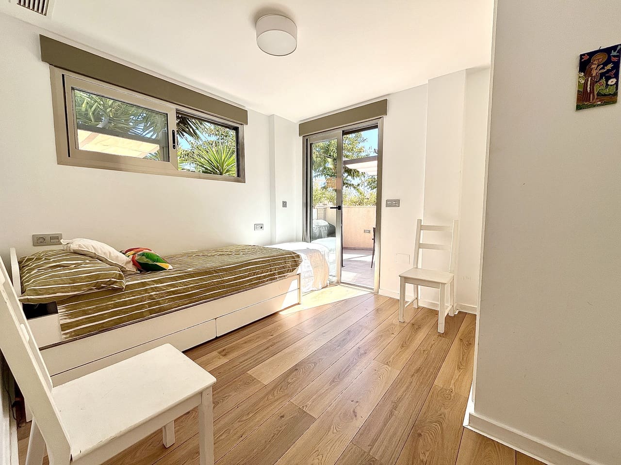 4 bedroom Villa for sale in Pilar de la Horadada with pool - € 650,000 (Ref: 9335408)