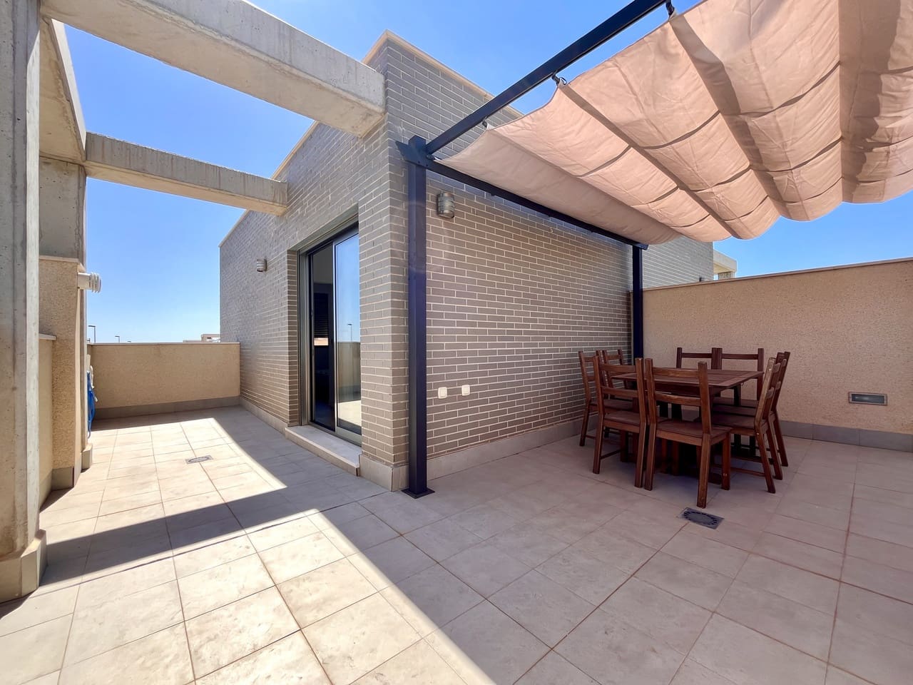 4 bedroom Villa for sale in Pilar de la Horadada with pool - € 650,000 (Ref: 9335408)