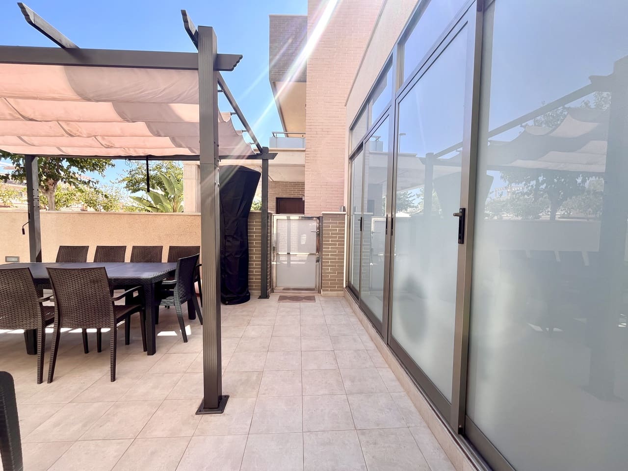 4 bedroom Villa for sale in Pilar de la Horadada with pool - € 650,000 (Ref: 9335408)