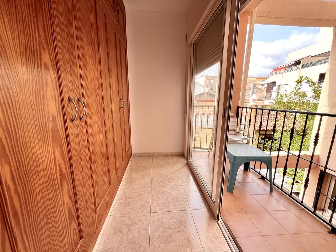 5 bedroom Commercial for sale in San Miguel de Salinas - € 299,000 (Ref: 9335414)