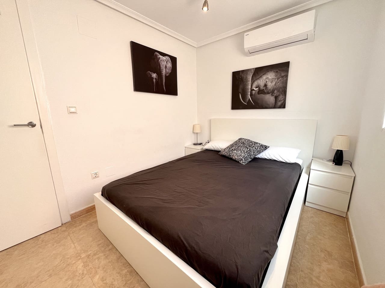 2 soveværelse Byhus til salg i Torrevieja med garage - € 254.000 (Ref: 9335420)