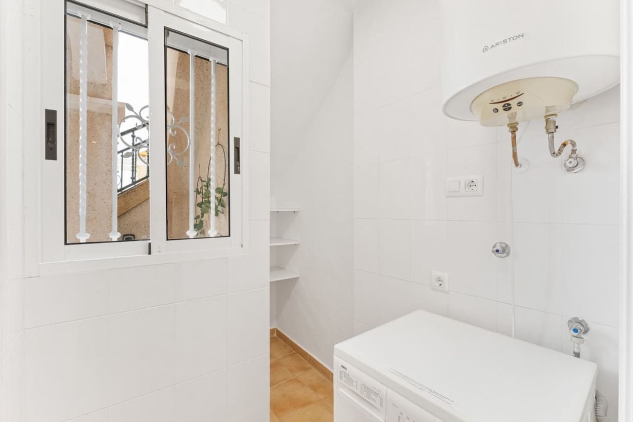 2 camera da letto Villa in vendita in Villamartin con piscina - 197.000 € (Rif: 9335569)