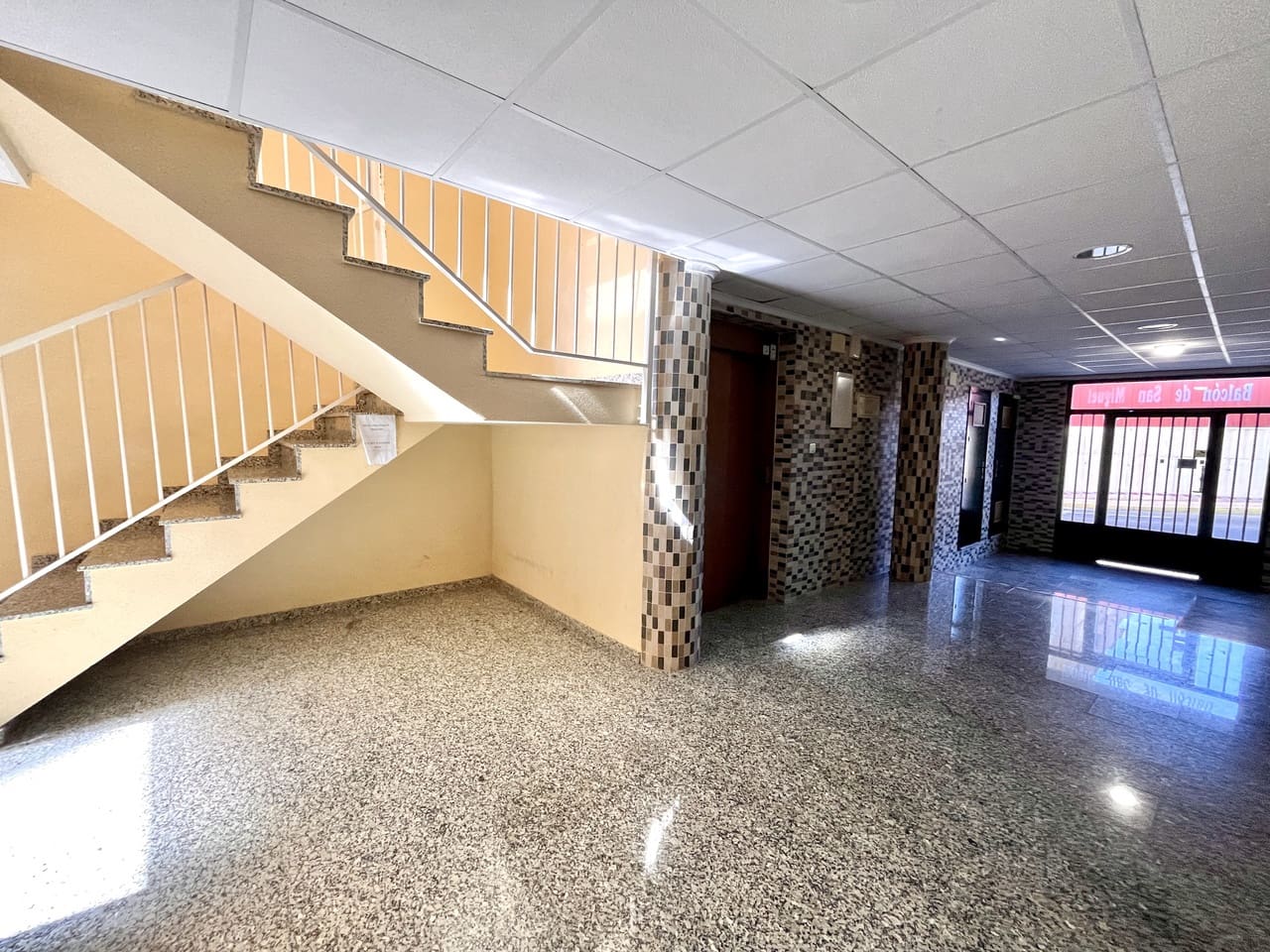 2 makuuhuone Huoneisto myytävänä paikassa San Miguel de Salinas mukana uima-altaan - 165 000 € (Ref: 9336910)