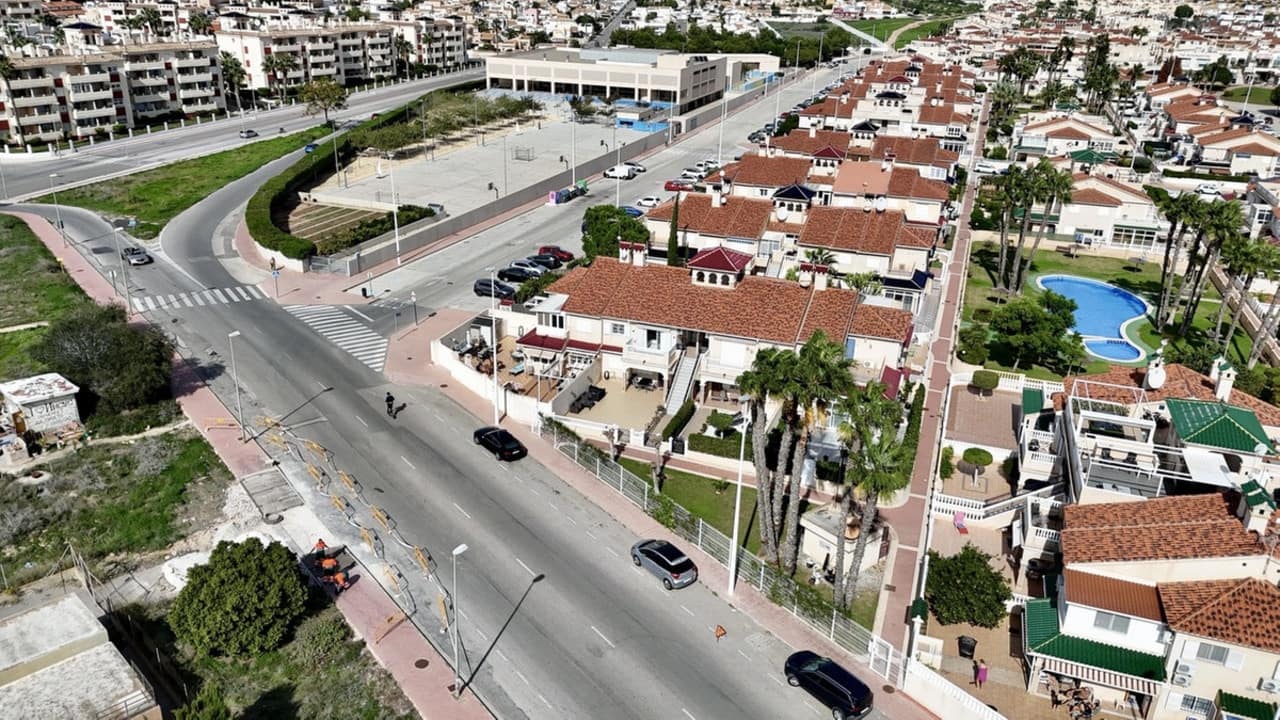 1 soveværelse Lejlighed til salg i La Zenia - € 180.000 (Ref: 9337901)