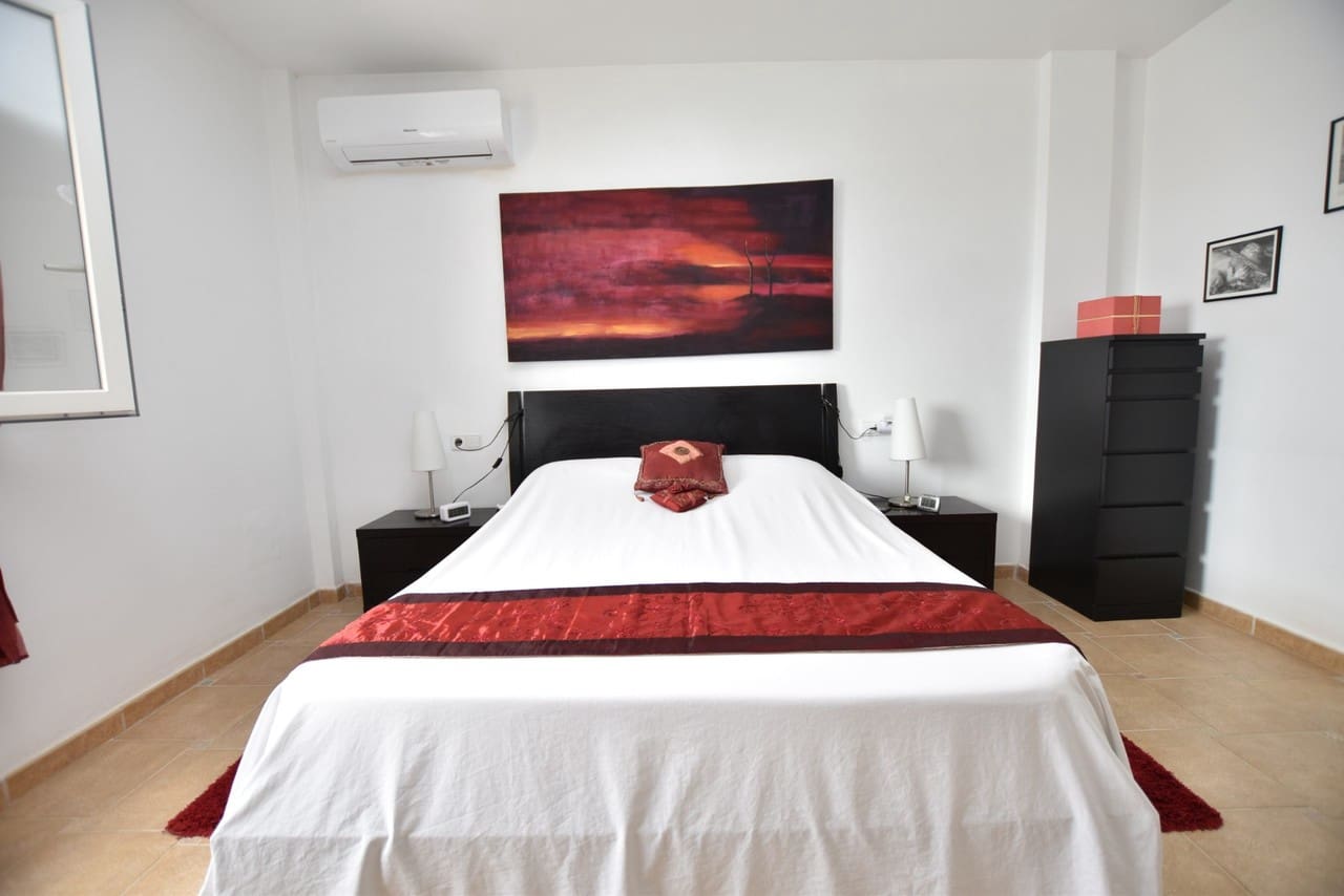 3 makuuhuone Huvila myytävänä paikassa Algorfa mukana uima-altaan - 599 990 € (Ref: 9343266)